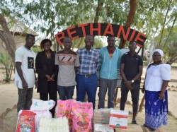 Visite de Toumai Aid avec des dons a l'orphélinat Béthanie le 24 Décembre 2018